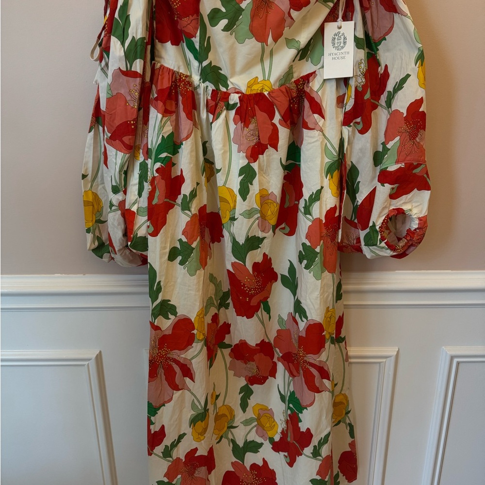 Hyacinth House’s Floral Off-Shoulder Maxi Dress with an off-shoulder neckline. - Picture 5 of 5